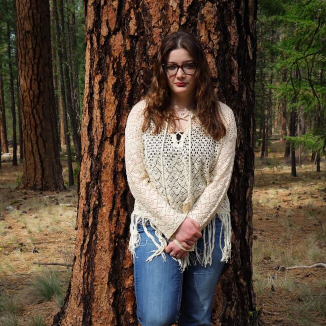 Babysitter in Culver (Oregon): Hayley