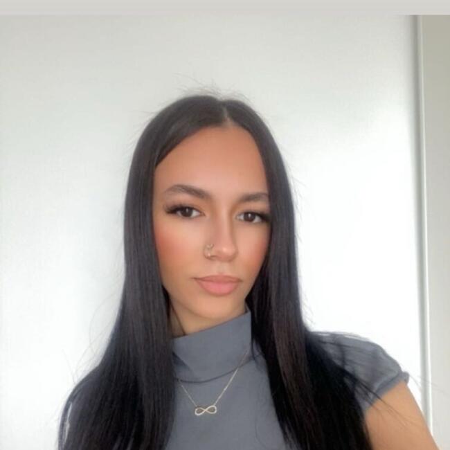 Babysitter in Colombes: Sirine