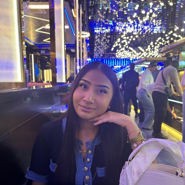 Babysitter in Montrouge: Samia