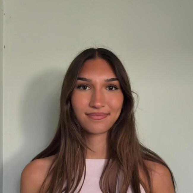 Babysitter in Saint-Maur-des-Fossés: Jade