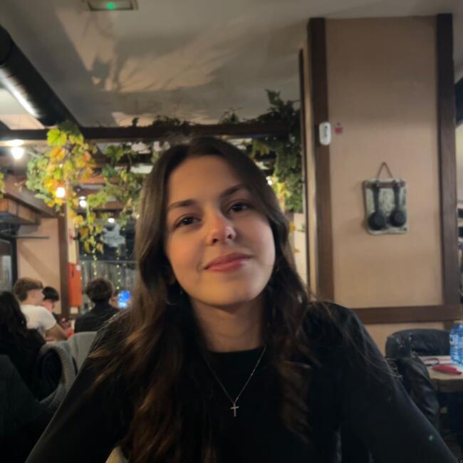 Babysitter in Barcelona: Cristina