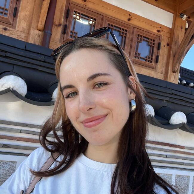 Babysitter in Seoul: Maira