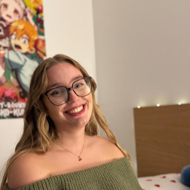 Babysitter in Anzin: Clémence