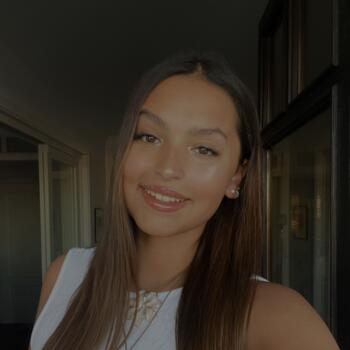 Babysitter in Setúbal: Inês