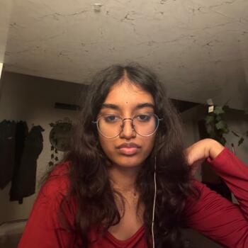 Babysitter Hyderabad: Divya