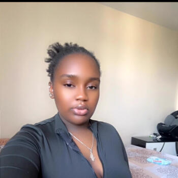 Babysitter in Aubervilliers: Djenabou