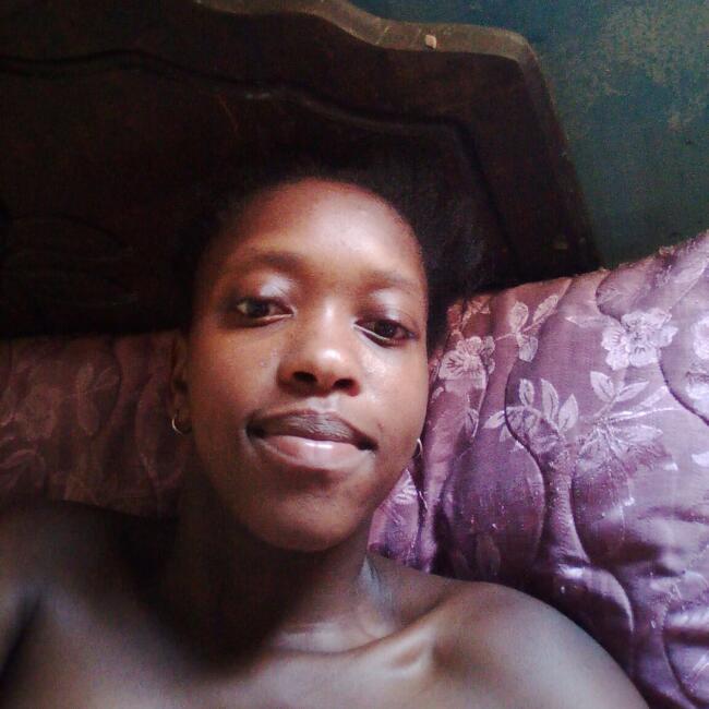 Babysitter in Shallcross: Lwandle