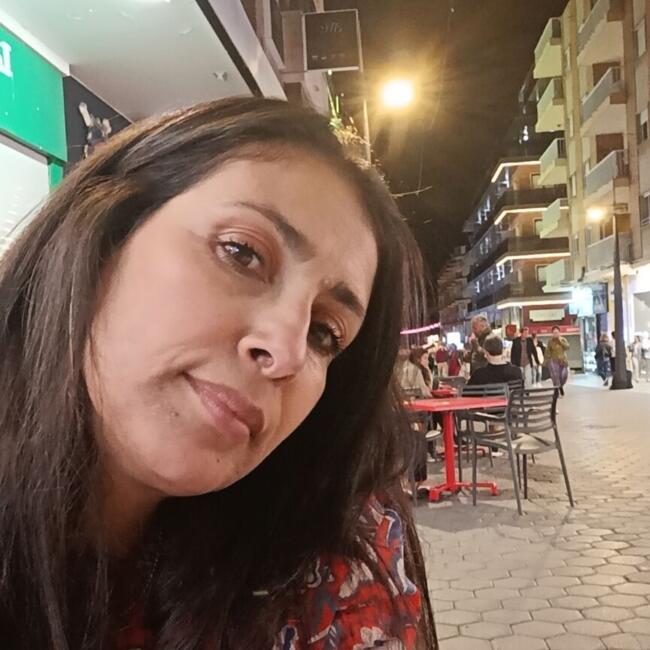 Babysitter in Alicante: Alya