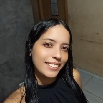 Babá em Belém: Adria Dias