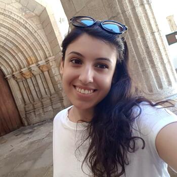 Babysitter em Vila Nova de Gaia: Carolina