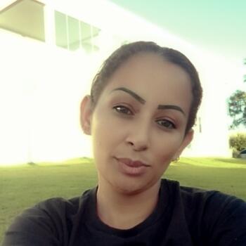 Babá em Cuiabá: Elizangela