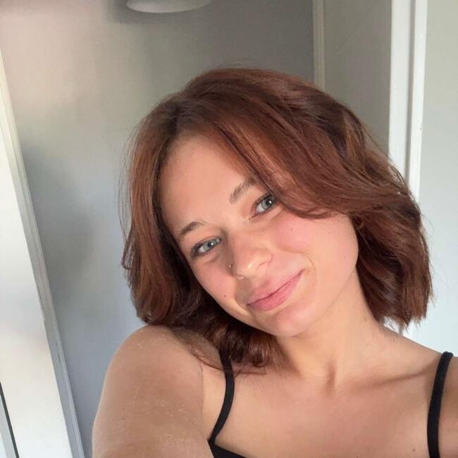 Babysitter in Grenoble: Lena