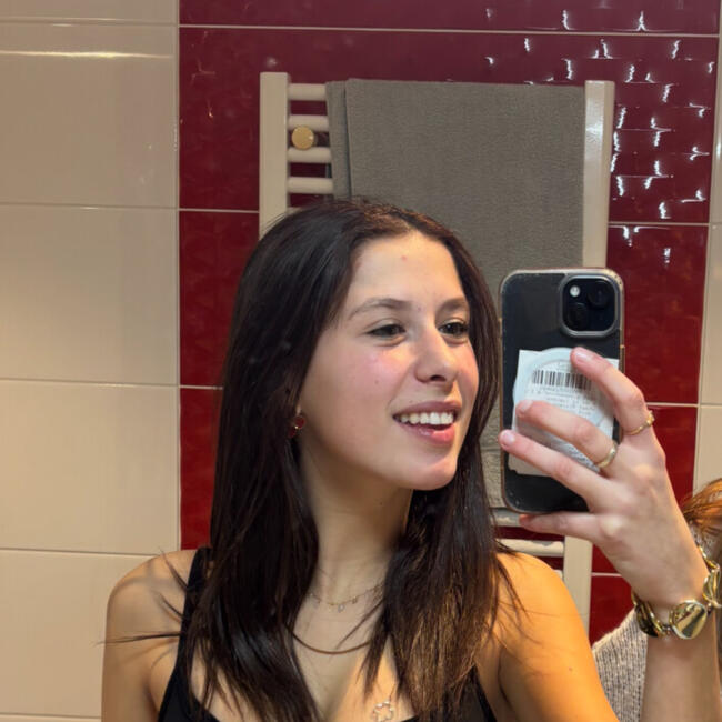 Babysitter in Talmont-Saint-Hilaire: Emmy