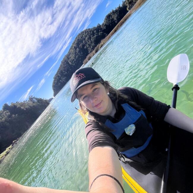 Babysitter in Christchurch: Isis