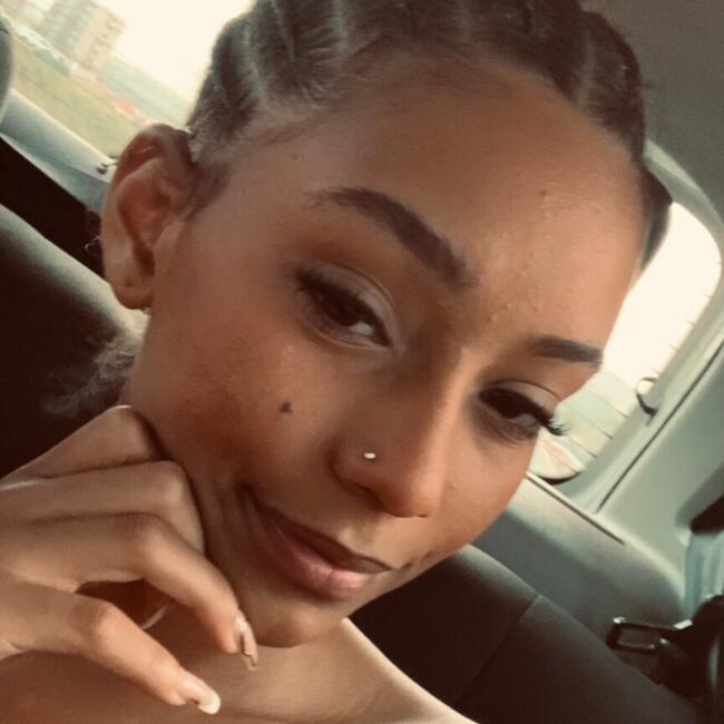 Babá em Marília: Rayssa