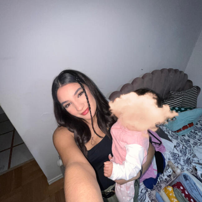 Babysitter in Parede: Ines Miloud