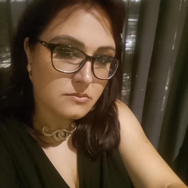 Babysitting job in Navegantes: Ludmila