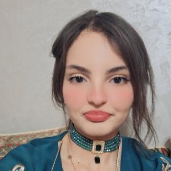 Canguro en Huelva: Khawla