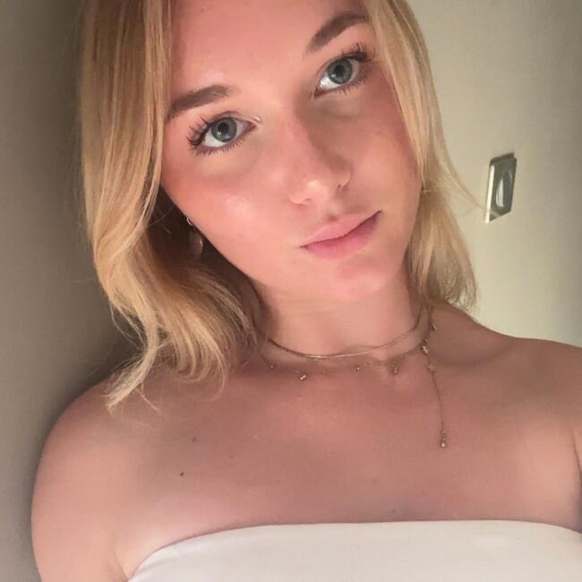 Babysitter in Reims: Ines