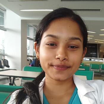 Babysitter in Chaguanas: Karishma