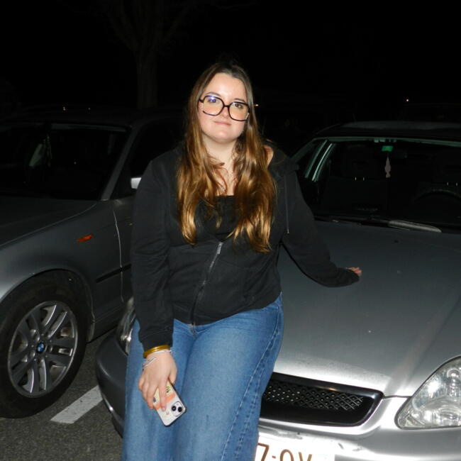 Babysitter in Pragoulin: Maelys