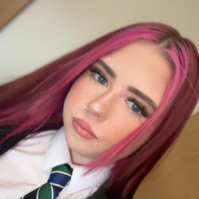 Babysitter in Dundee: Peyton