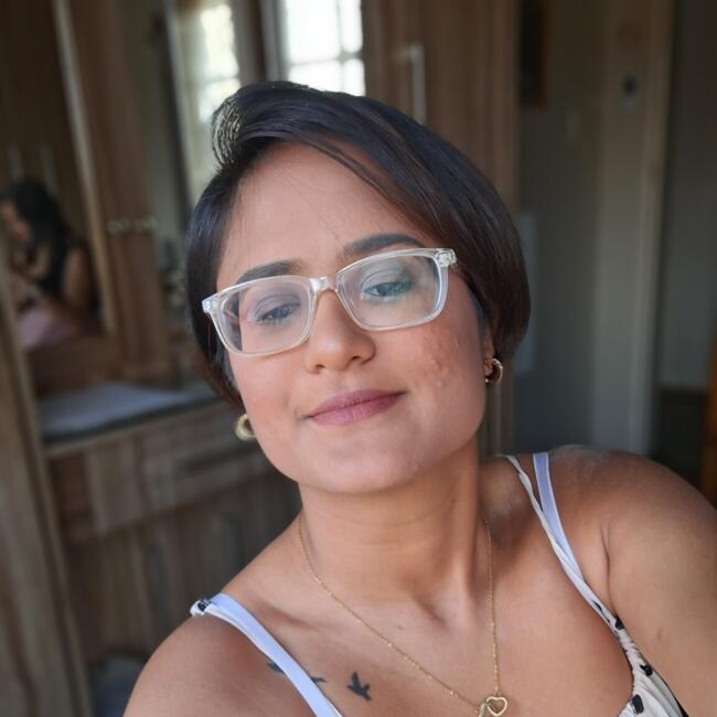 Babysitter in Balfour: Karishma