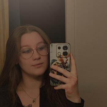Babysitter in Caen: Eynola