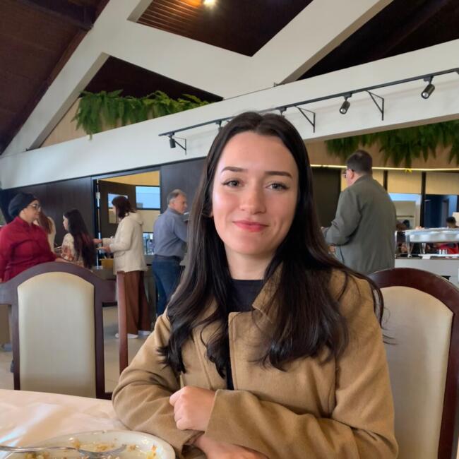 Babá em Piraquara: Rayssa