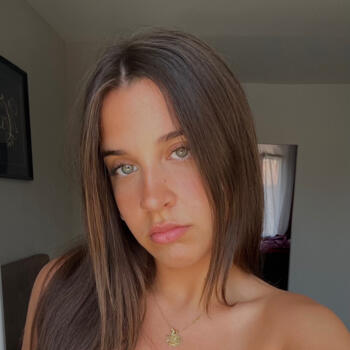 Babysitter in Saint-Jean-Lasseille: Samanta