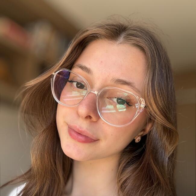 Babysitter in Blumenau: Titia Manda