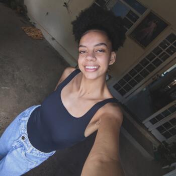 Babysitter in Jundiaí: Vitoria Almeida