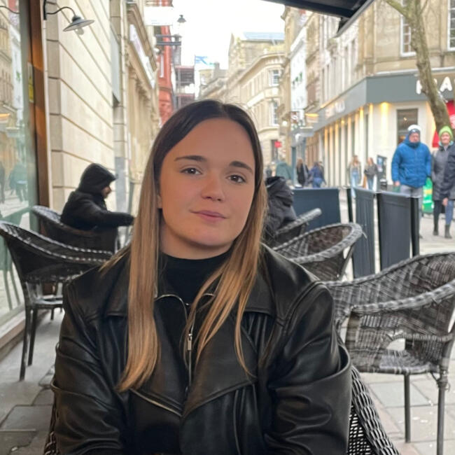 Babysitter in Landéda: Melina