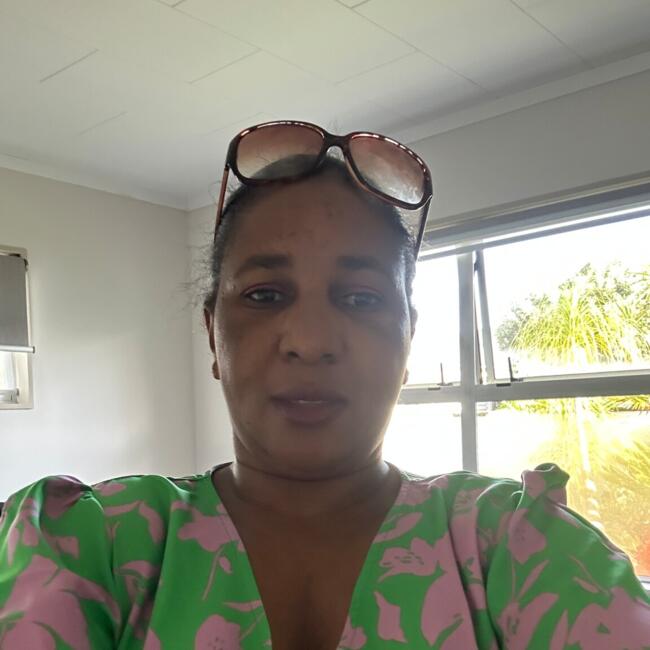 Babysitter in Auckland: Tracy