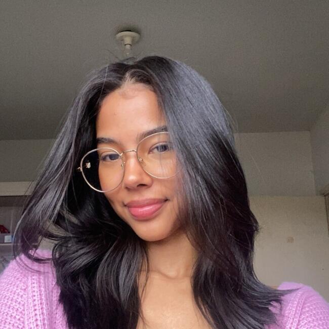 Babysitter in Uberlândia: Diandra Pereira Ferreira