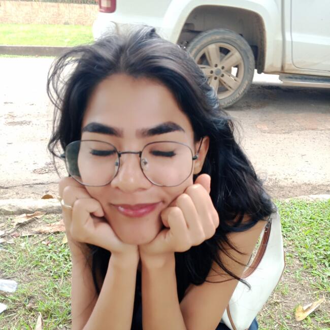 Babá em Rio Branco: Yris