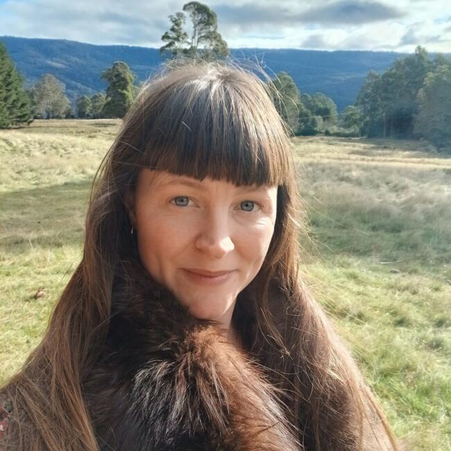 Babysitter in Margaret River: Arcana
