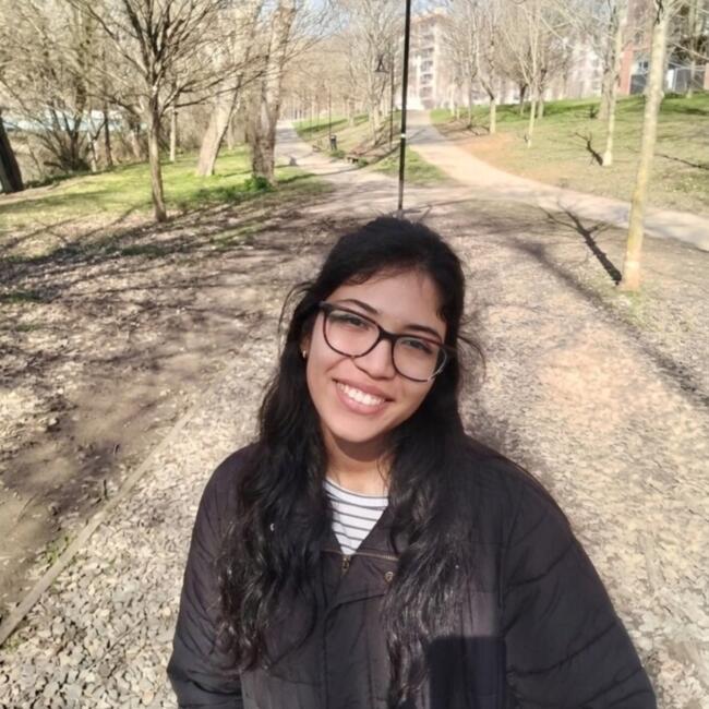 Canguro en Fuenlabrada: Nathaly