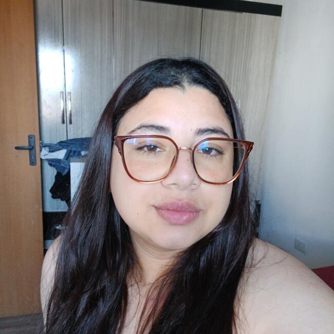 Babysitter in Curitiba: Mariane