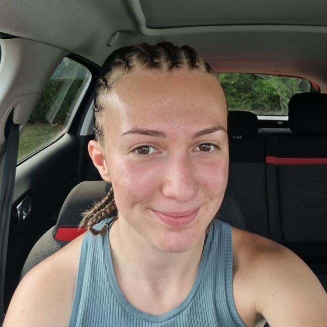 Babysitter in Chamblet: Marion