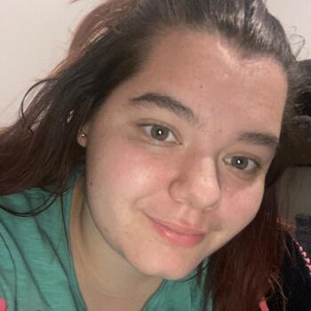 Babysitter in Saint-Georges-des-Groseillers: Maelvina