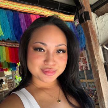 Babysitter in Bangkok: Nadia