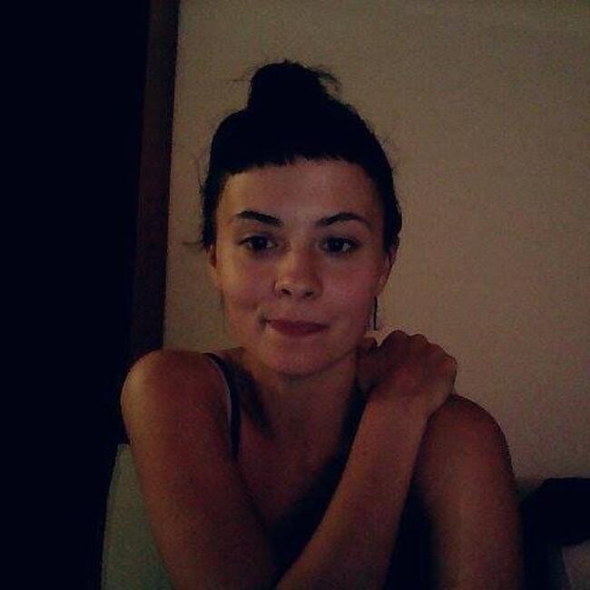 Babysitter in Jezera: Eva
