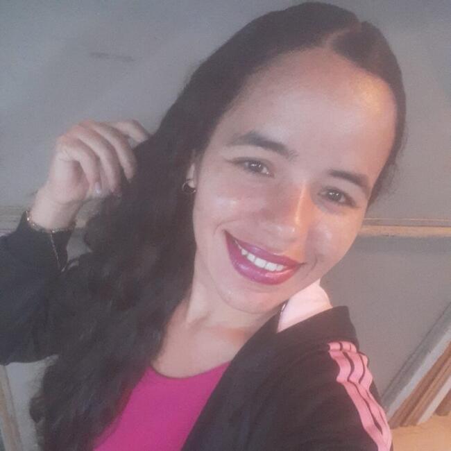 Babysitter in São Gonçalo (São Gonçalo): Ester