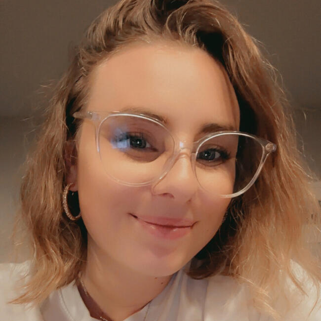 Babysitter in Saint-Dizier: Selena