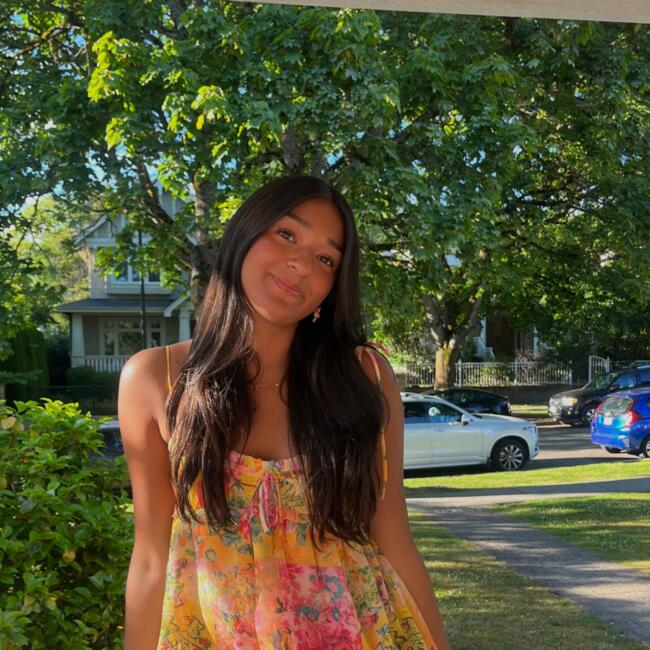 Baby-sitter in Montréal: Ariana