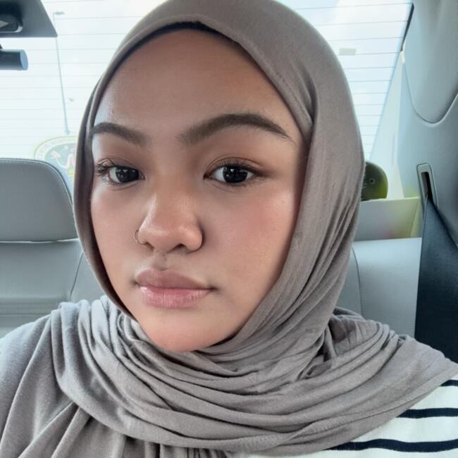Babysitter in Singapore Island: Hanni