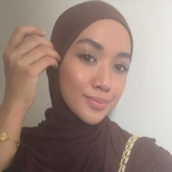 Babysitter Puchong Batu Dua Belas: Syifa az