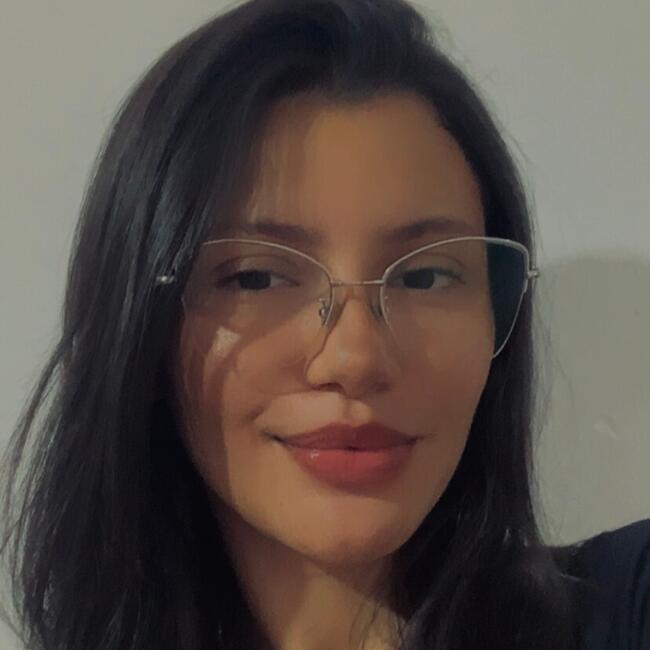 Babá em Recife: Nayra