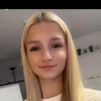 Babysitter in Östringen: Angelina